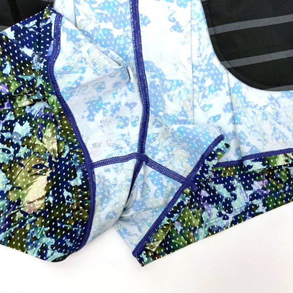 Lululemon Athletica High Waisted Workout & Go City Summer Shorts Size 10 - Picture 16 of 16